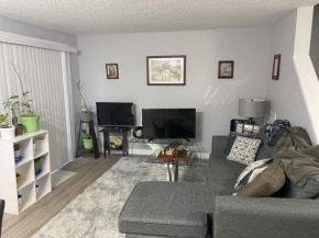 Comfy newly renovated condo